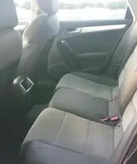 Audi A4 Avant 2.0TDI Advanced XENON NAVI PDC FATTURE TAGLI