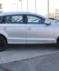 AUDI Q7 3.0 V6 TDI 240 CV quattro tiptronic s-line rif. 7189551 AUDI Q7 3.0 V6 TDI 240 CV quattro tiptronic s-line rif. 7189551