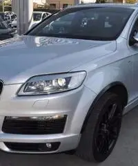 AUDI Q7 3.0 V6 TDI 240 CV quattro tiptronic s-line rif. 7189551 AUDI Q7 3.0 V6 TDI 240 CV quattro tiptronic s-line rif. 7189551