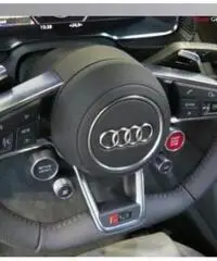 Audi R8 5.2FSI V10 PLUS CERAMIK B&O CARBONIO LED MAG RIDE