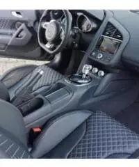 AUDI R8 5.2 V10 FSI quattro*XENON*PDC*NAVI* rif. 6554376 AUDI R8 5.2 V10 FSI quattro*XENON*PDC*NAVI* rif. 6554376