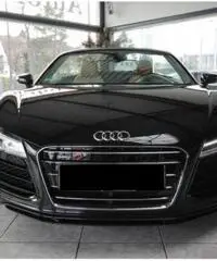 Audi R8 5.2 V10 FSI quattro CARBON CERAMICA S tronic Audi R8 5.2 V10 FSI quattro CARBON CERAMICA S tronic