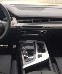Audi SQ7 Audi SQ7