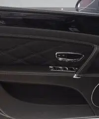 Bentley Flying Spur Bentley Flying Spur V8 Mulliner MY15 BENTLEY (Navi Bentley Flying Spur Bentley Flying Spur V8 Mulliner MY15 BENTLEY (Navi