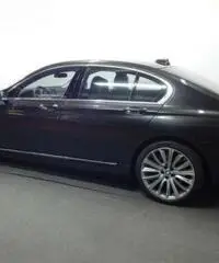 BMW 730 d Eccelsa rif. 7184676 BMW 730 d Eccelsa rif. 7184676