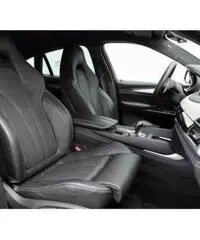 BMW X6 BMW X6M B & O / HUD / Driv. Assist./Kamera/TOP !!! BMW X6 BMW X6M B & O / HUD / Driv. Assist./Kamera/TOP !!!