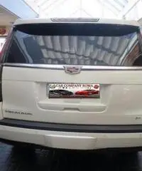 Cadillac Escalade 6.2L V8 Platinum ESV