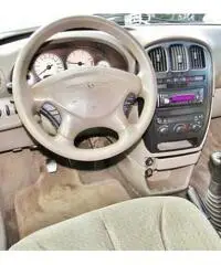 CHRYSLER Grand Voyager 2.5 CRD cat LS rif. 6978926