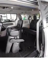 Chrysler Grand Voyager Chrysler Grand Voyager 3.6L * 2xDVD * Camera * GPL