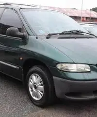 Chrysler Voyager 2000 gpl 7 posti