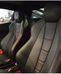 FERRARI 458 ITALIA  SCUDETTI PELLE NERA  rif. 7188680 FERRARI 458 ITALIA  SCUDETTI PELLE NERA  rif. 7188680