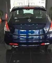 Lancia Ypsilon 1.3 MJT 95 CV 5p. S&S Silver