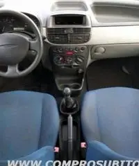 FIAT Punto 1.2i cat 5 porte EL rif. 7180621