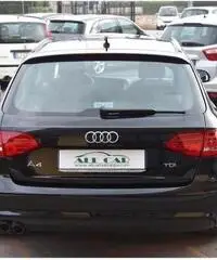 Audi A4 Avant 2.0 Tdi 143cv Multitronic con NAVI