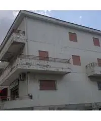 Appartamento Davoli Marina 85 mq