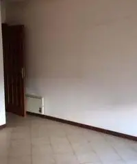 GIOIA TAURO VENDE: Appartamento in Via SS 111 (zona strategi