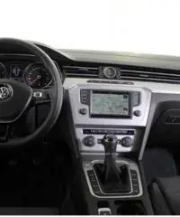 VOLKSWAGEN Passat Variant 1.4 TSI COMFORTLINE NAVI ACC 16