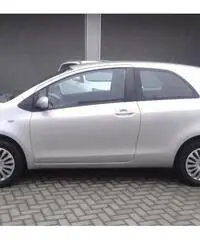 TOYOTA Yaris 1.0 3 porte Sol rif. 7196836
