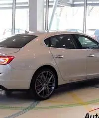 MASERATI NUOVA QUATTROPORTE 3.8 V8 GTS 530 CV