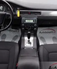 VOLVO V70 2.0 D3 ''MOMENTUM'' GEARTRONIC