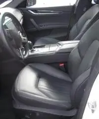 MASERATI Ghibli 3.0 Diesel 275 CV 