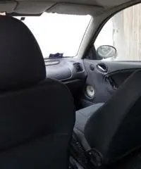 Rover 25 anno 1999 160 mila km 500 euro