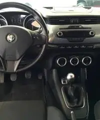 Alfa Romeo Giulietta 1.6 JTDm-2 DNA Distinctive 105 CV