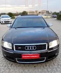 AUDI A8 4.2 V8 FSI quattro tiptronic rif. 7161226