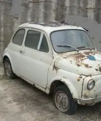 Auto d'epoca Fiat 500L