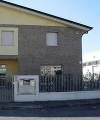 Capannone a Nonantola in provincia di Modena Capannone a Nonantola in provincia di Modena