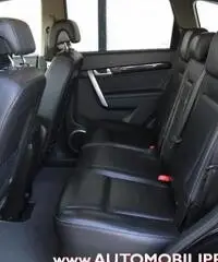 CHEVROLET Captiva 2.2 VCDi Autom. 4WD LTZ (7posti-Navi-Retrocamera) rif. 6737486