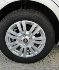 FIAT Punto 1.3 MJT II S&S 95 CV 5 porte Lounge rif. 7193111