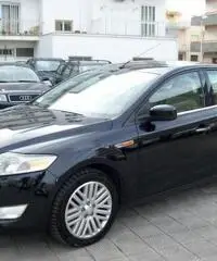 Ford Mondeo 2.0 TDCi 140CV 4p Ghia Navy