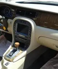 Jaguar X-type 2.5 V6 24V Executive