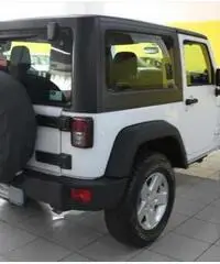 JEEP Wrangler 2.8 CRD DPF Sport Auto