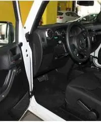 JEEP Wrangler 2.8 CRD DPF Sport Auto JEEP Wrangler 2.8 CRD DPF Sport Auto