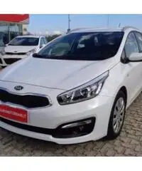 KIA ceed Sportswagon cee'd 1.6 CRDi 110 CV SW Active KIA ceed Sportswagon cee'd 1.6 CRDi 110 CV SW Active