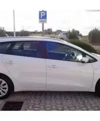 KIA ceed Sportswagon cee'd 1.6 CRDi 110 CV SW Active KIA ceed Sportswagon cee'd 1.6 CRDi 110 CV SW Active