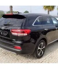 KIA Sorento 2.2 CRDi Stop&Go AUTO 2WD Loft 7 posti KM0 KIA Sorento 2.2 CRDi Stop&Go AUTO 2WD Loft 7 posti KM0