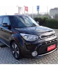 KIA Soul 1.6 CRDi You® Soul Feel Design GARANZIA KIA Soul 1.6 CRDi You® Soul Feel Design GARANZIA