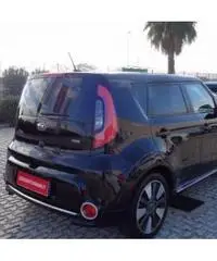 KIA Soul 1.6 CRDi You® Soul Feel Design GARANZIA KIA Soul 1.6 CRDi You® Soul Feel Design GARANZIA