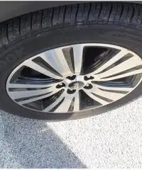 KIA Sportage 1.7 CRDI VGT 2WD high tech KIA Sportage 1.7 CRDI VGT 2WD high tech