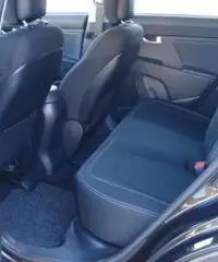 KIA Sportage 1.7 CRDI VGT 2WD Class KIA Sportage 1.7 CRDI VGT 2WD Class