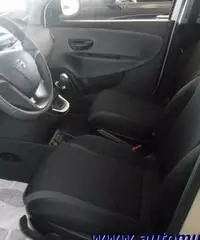 LANCIA Ypsilon 0.9 T.Air 85 CV 5 porte Metano Ecochic Silver