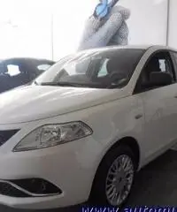 LANCIA Ypsilon 1.2 69 CV 5 porte GPL Ecochic Gold
