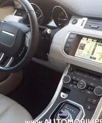 LAND ROVER Range Rover Evoque 2.2 TD4 Pure Tech (Navi-Pelle-C.Autom. 9m) LAND ROVER Range Rover Evoque 2.2 TD4 Pure Tech (Navi-Pelle-C.Autom. 9m)