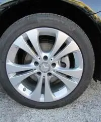 MERCEDES-BENZ B 180 d Automatic Sport MERCEDES-BENZ B 180 d Automatic Sport