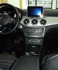 Mercedes-Benz CLA 200 d Automatic URBAN TETTO, NAVI, XENON