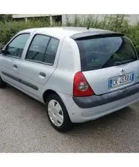 Renault Clio 1200cc44kw clima servosterzo 2003