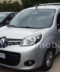 RENAULT Kangoo 1.5 dCi 110CV 5 porte Stop & Start SL Limited RENAULT Kangoo 1.5 dCi 110CV 5 porte Stop & Start SL Limited